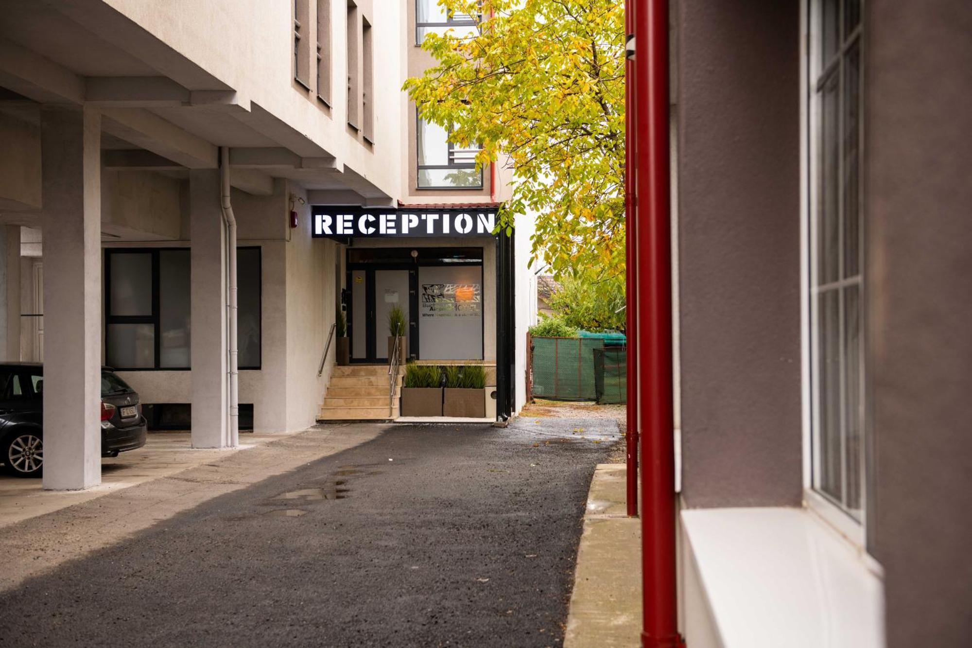 Aparthotel Bucharest Airport Accomodation Otopeni Exterior foto