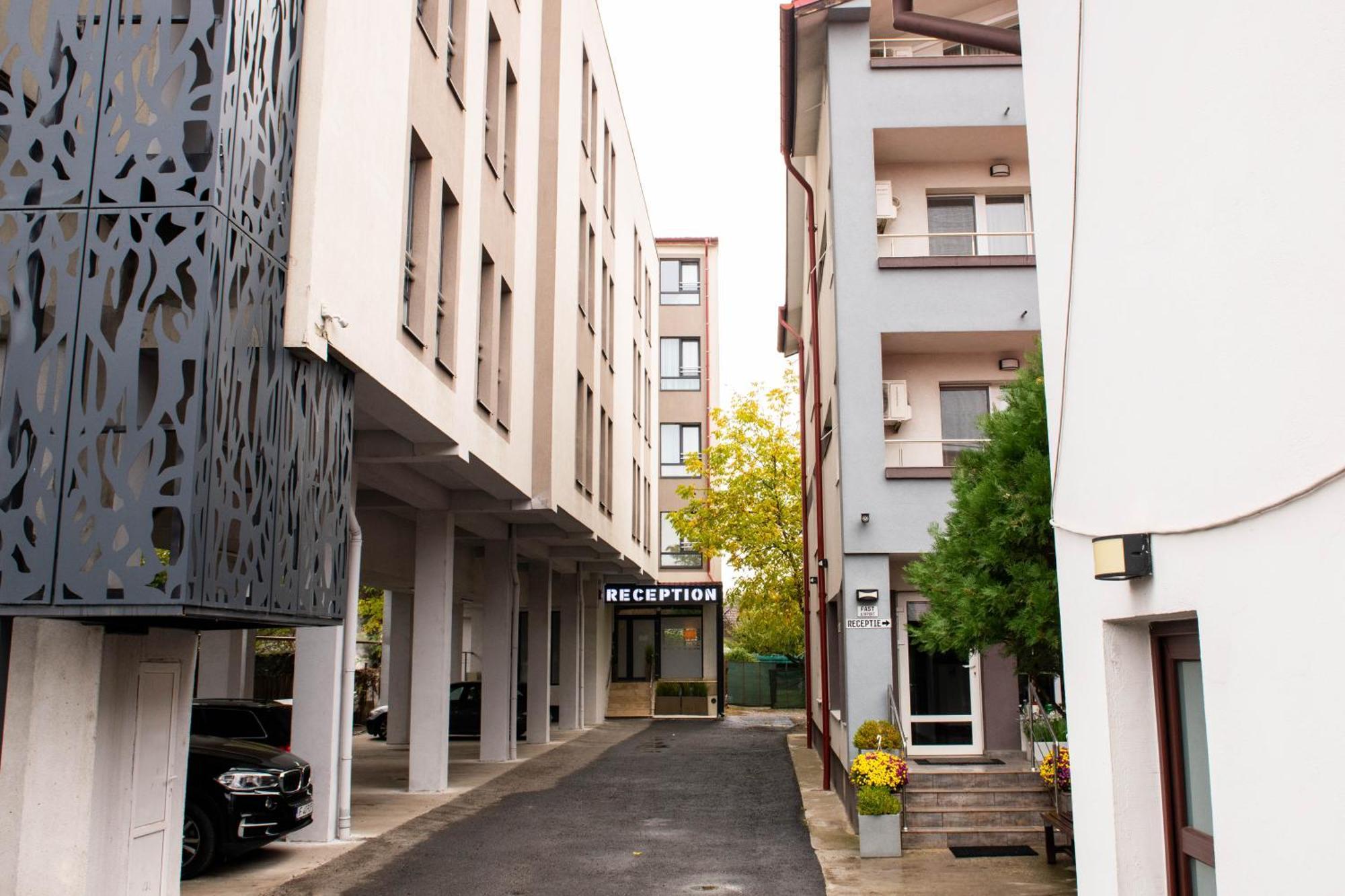 Aparthotel Bucharest Airport Accomodation Otopeni Exterior foto
