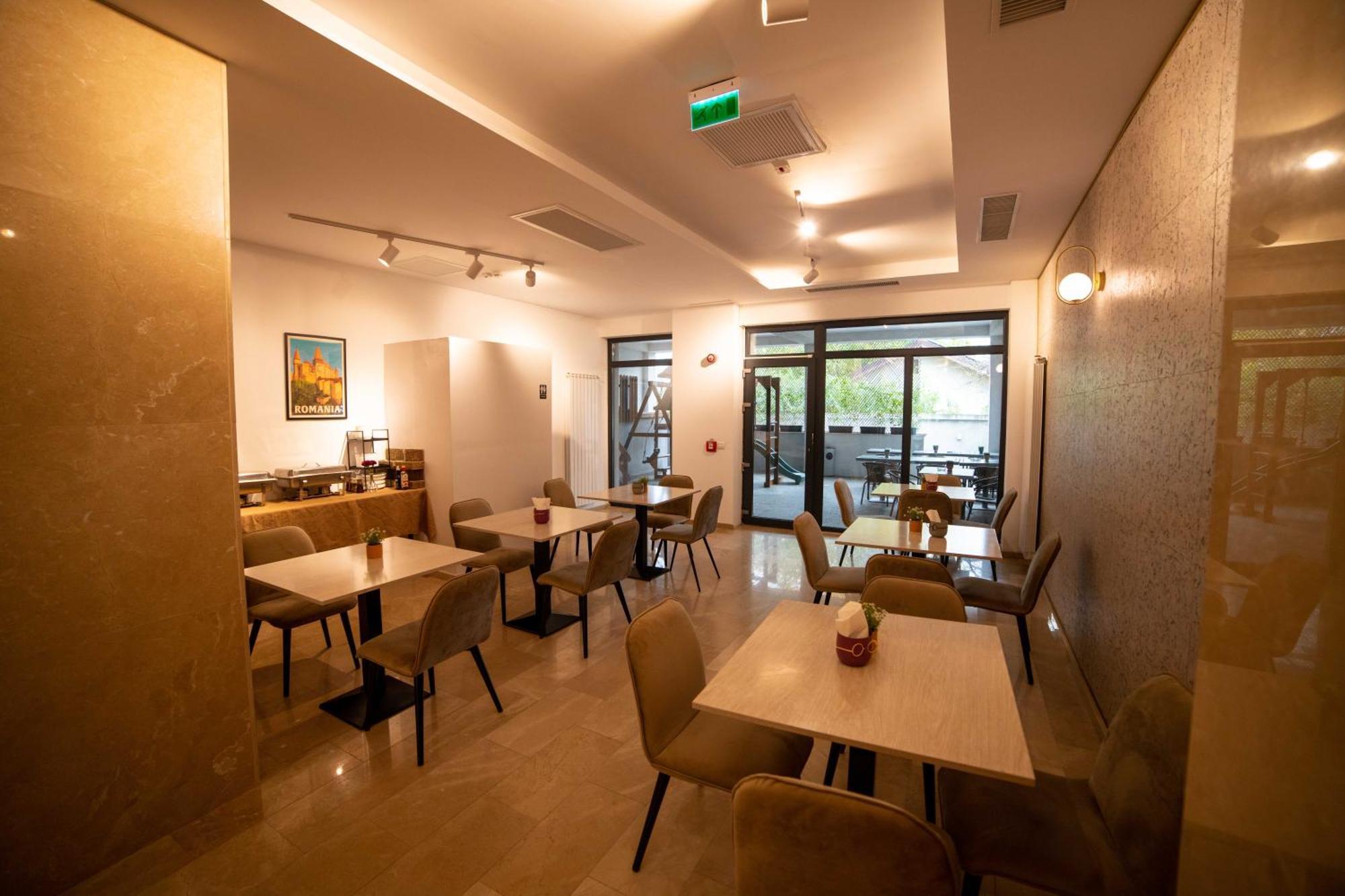 Aparthotel Bucharest Airport Accomodation Otopeni Exterior foto