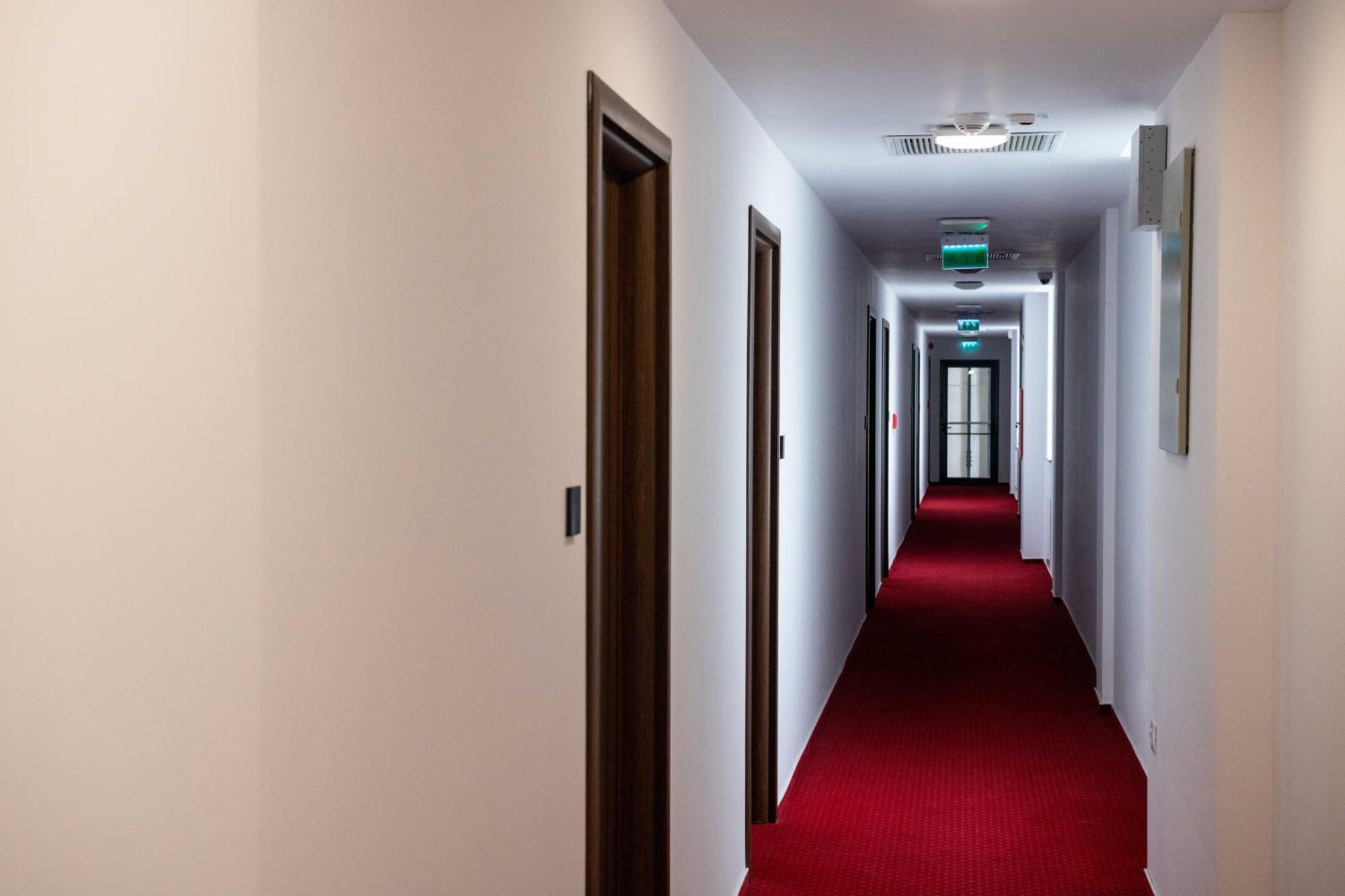 Aparthotel Bucharest Airport Accomodation Otopeni Exterior foto