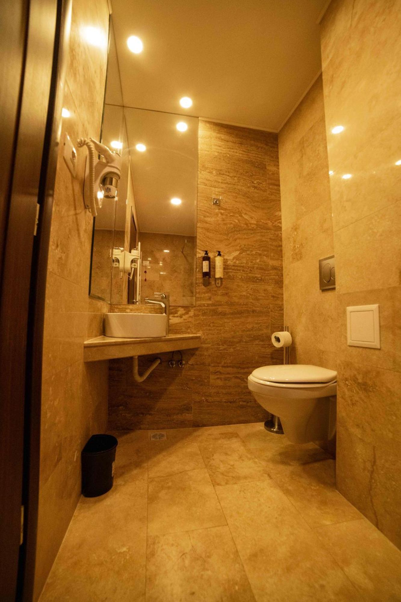 Aparthotel Bucharest Airport Accomodation Otopeni Exterior foto