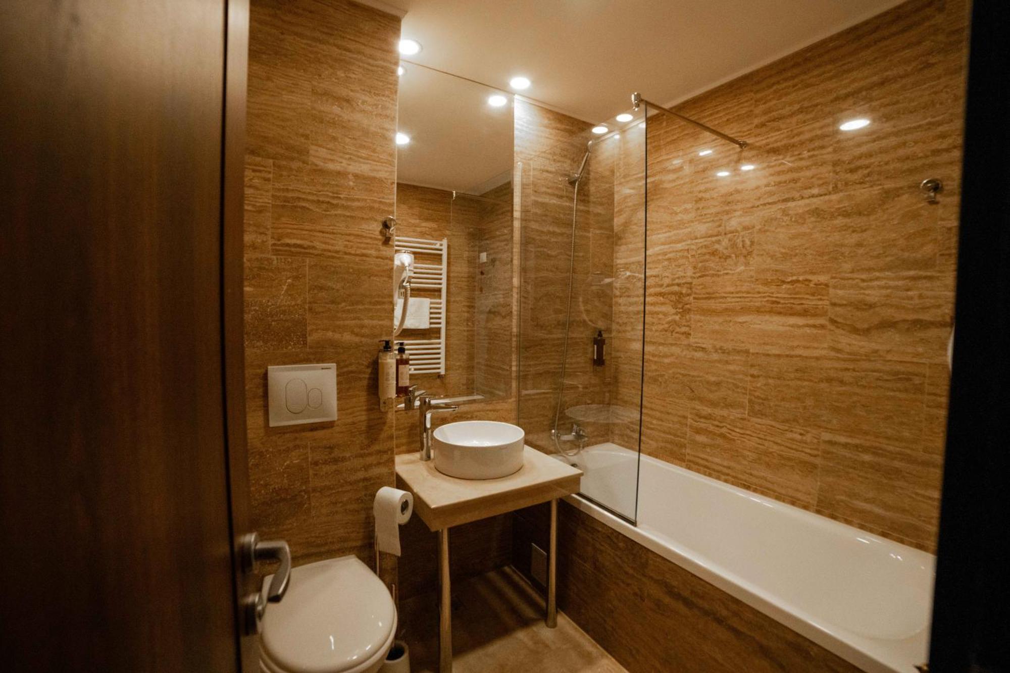 Aparthotel Bucharest Airport Accomodation Otopeni Exterior foto