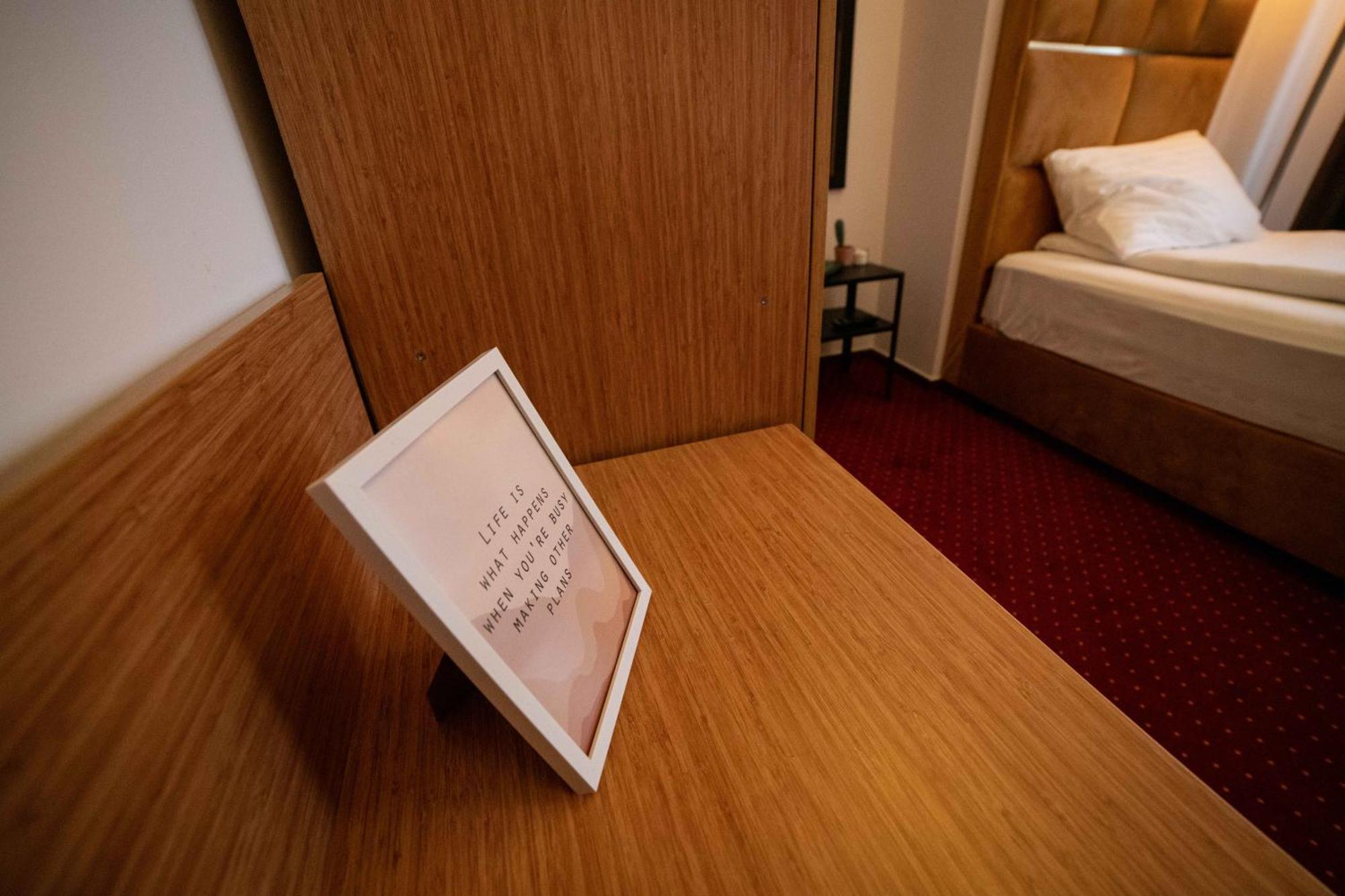 Aparthotel Bucharest Airport Accomodation Otopeni Exterior foto