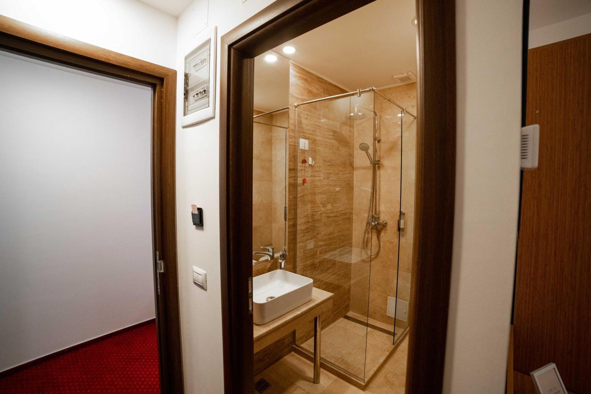 Aparthotel Bucharest Airport Accomodation Otopeni Exterior foto